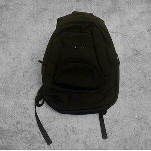 black oakley backpack